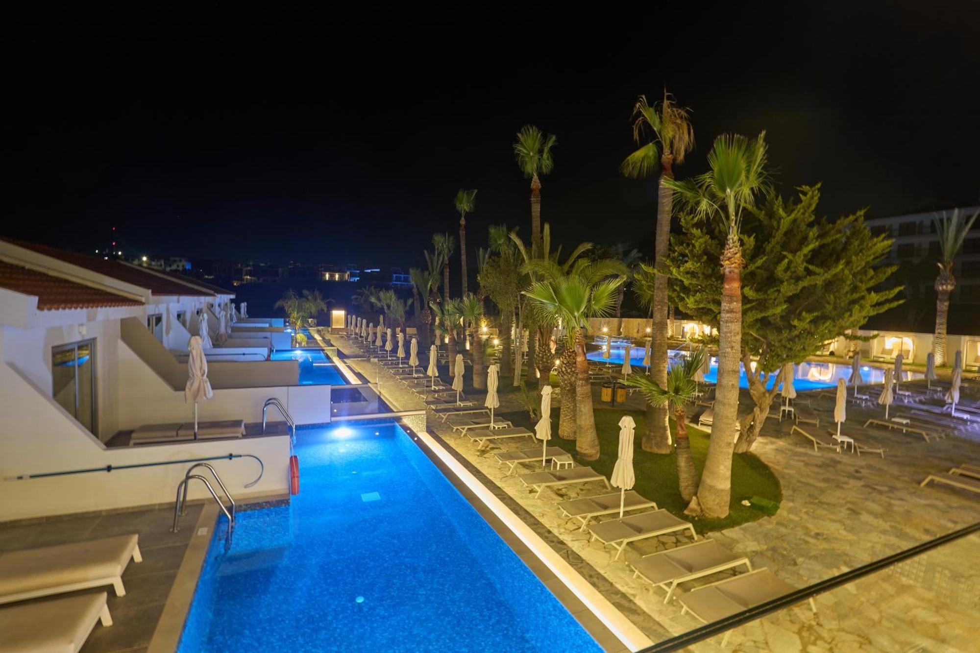 Bohemian Gardens Hotel Protaras Exterior foto